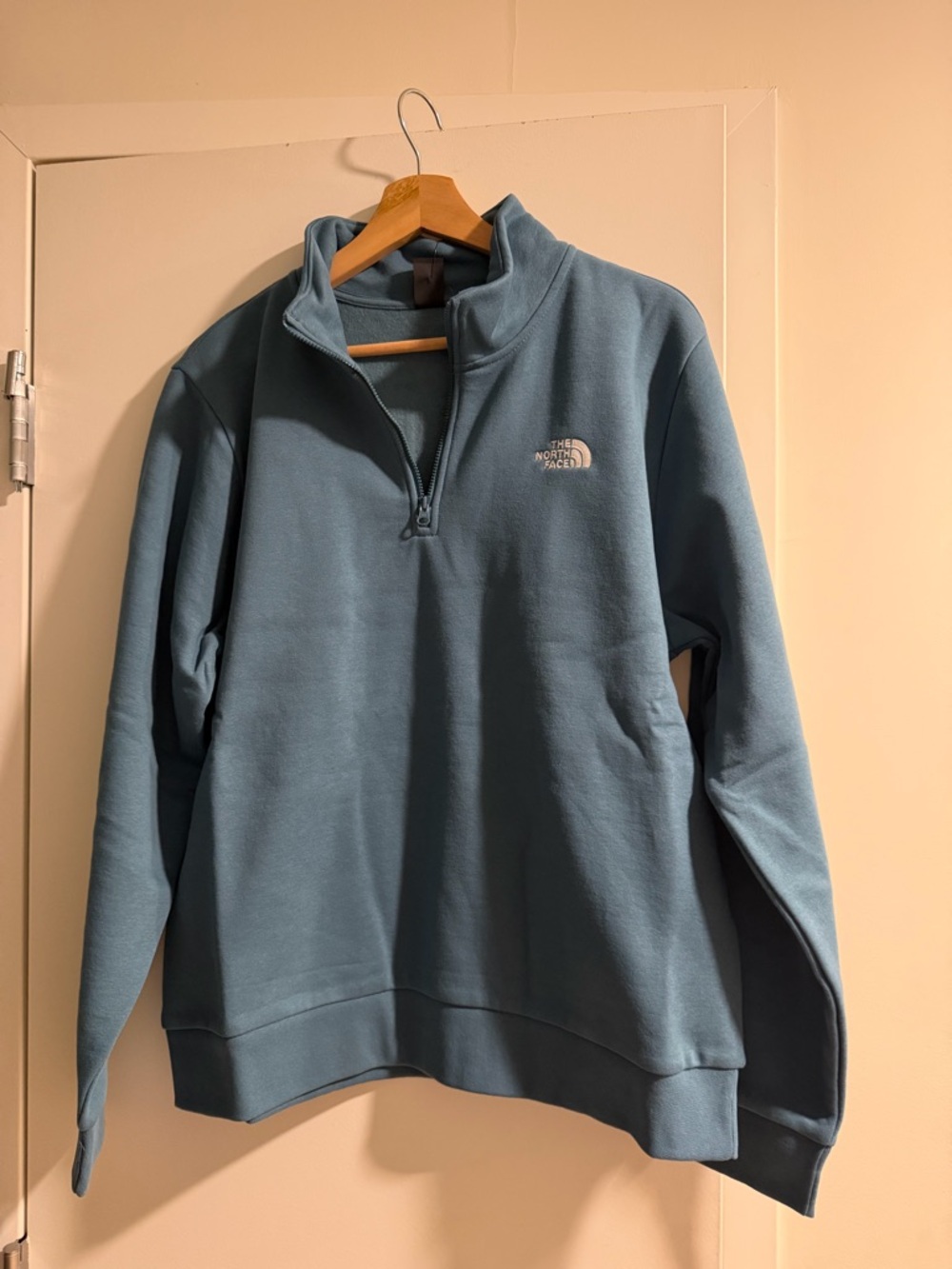 The North Face women  Half-Zip Fleece Sweater - Dusty Blue
